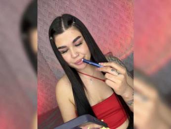 suchka-black- webcam model stream image
