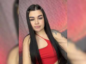 suchka-black- webcam model stream image