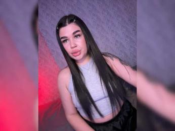 suchka-black- webcam model stream image