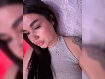 suchka-black- webcam model stream image