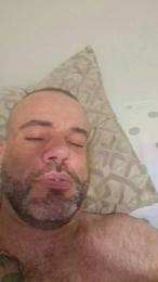 BottomXXLWolf webcam model stream image
