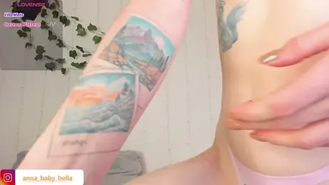 anna_baby_bella webcam model stream image
