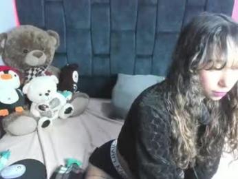 valentinaklean1 webcam chaturbate model stream image