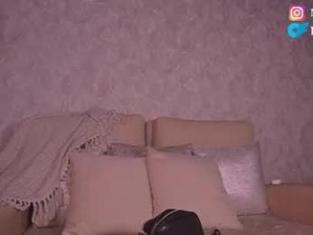 maquiii webcam model stream image