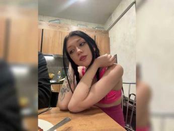 LuckyStar webcam bongacams model stream image