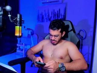 Bruno Oconer webcam model stream image