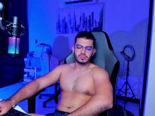 Bruno Oconer webcam model stream image