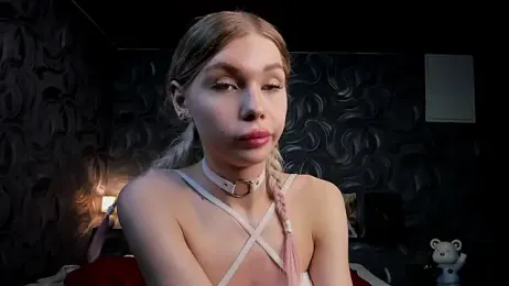 Blondy_Fina webcam stripchat model stream image