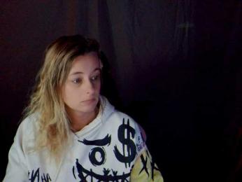 YourSecretGirlFriend963 webcam model stream image