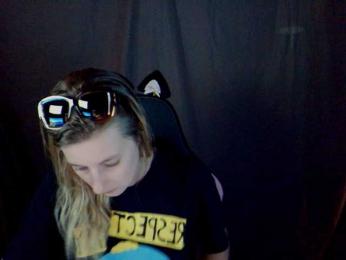 YourSecretGirlFriend963 webcam model stream image