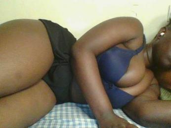 Horny-vyxen webcam model stream image