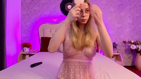 GracieCute webcam model stream image