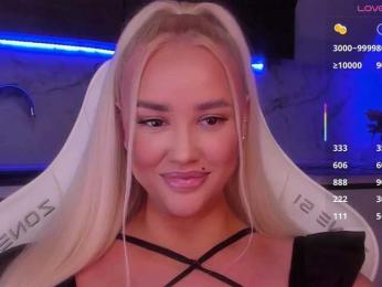 In-your-fucking-mind webcam model stream image