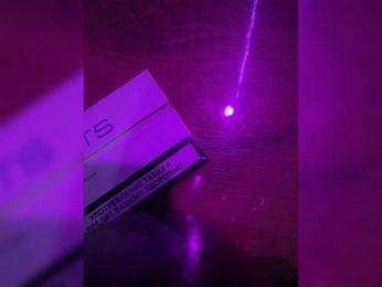 Ariel-la webcam model stream image