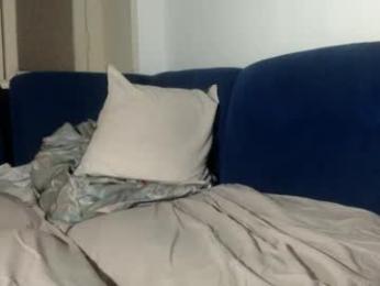 thepyngwieee webcam model stream image