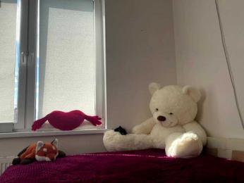 EvaKittys webcam model stream image