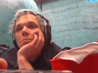 yoursl4ve webcam model stream image