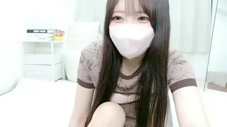 yuinachan_v webcam stripchat model stream image