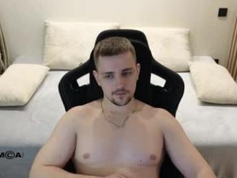 larstar01 webcam model stream image