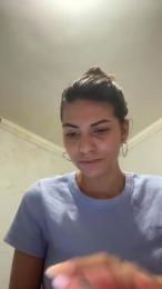 Lyviaa_ webcam model stream image