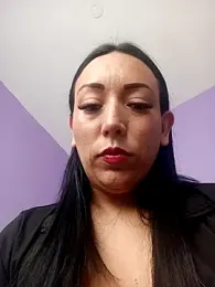 Laura_martin_ webcam stripchat model stream image