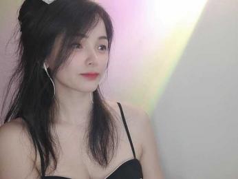 -July- webcam bongacams model stream image