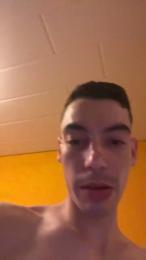 Kinkyyoungboy webcam model stream image