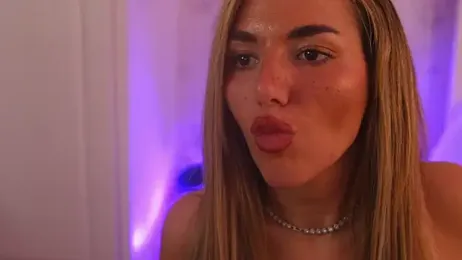 ClaraHazel webcam model stream image