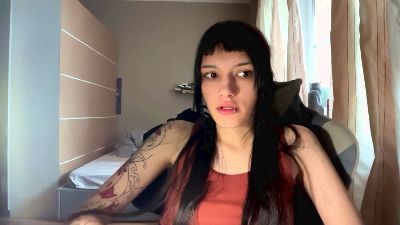 RenettaWolvin webcam cam4 model stream image