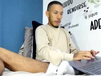 aronxx_ webcam model stream image