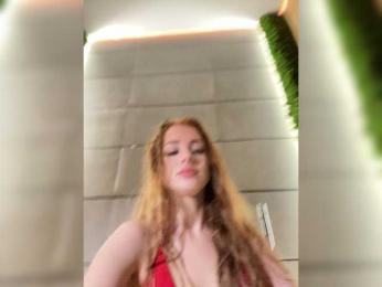 YourBarbiee webcam model stream image