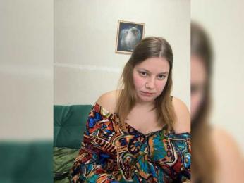 mari12-1 webcam model stream image
