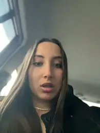 ICrazyOneIRL webcam model stream image