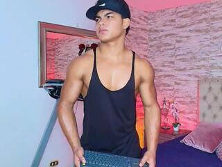 Bruce Stroud webcam model stream image