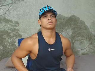 Bruce Stroud webcam model stream image