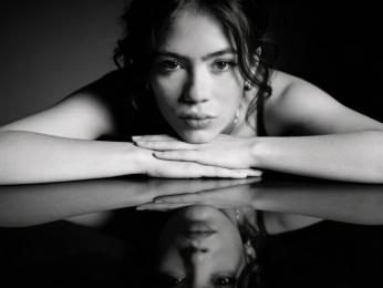 AnnAlcazar webcam model stream image