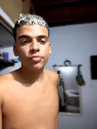 PrincesLeo webcam model stream image