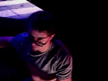 adam_bouton webcam model stream image