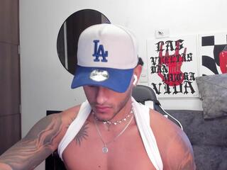 Alessandro Vanni webcam flirt4free model stream image