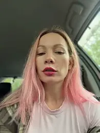 LavenderHot webcam model stream image