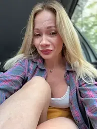 LavenderHot webcam stripchat model stream image