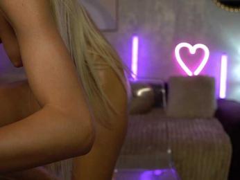 DezireeDoly webcam model stream image