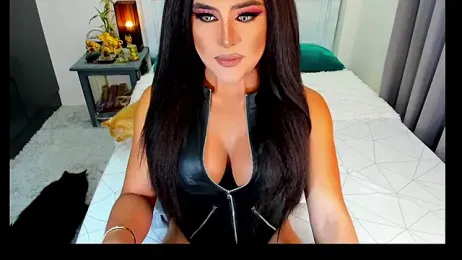 MissTyraxx webcam model stream image