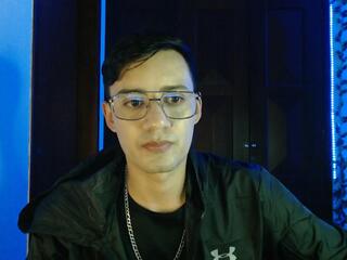 Young Erick webcam model stream image