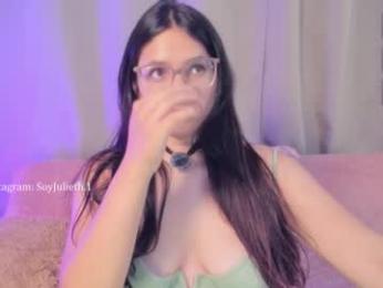 julieth1_ webcam chaturbate model stream image