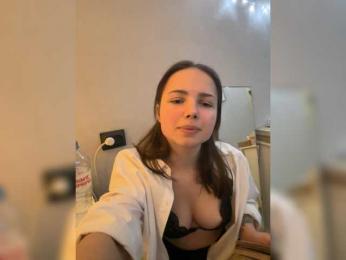 SoftElinaa webcam model stream image