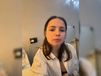 SoftElinaa webcam model stream image