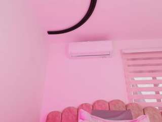 malaia-thompson webcam model stream image