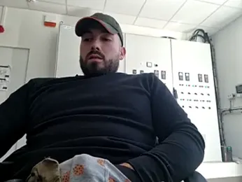 Instinctbrut webcam model stream image