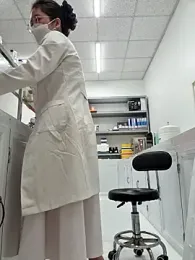 HinaLovely webcam model stream image